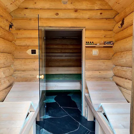 Saski Zakatek, W Bajkowym Domku!!! Mazury, Sauna, Jezioro, Pomost, Villa